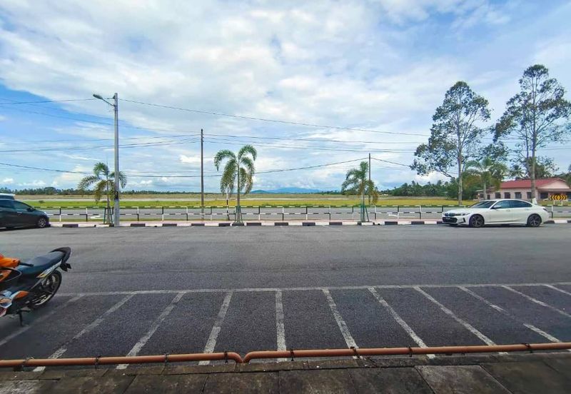 Kompleks Perniagaan Setanjung Jaya