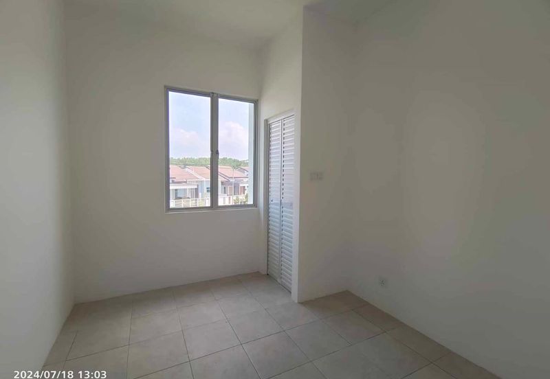 YARRA PARK WESTFIELD