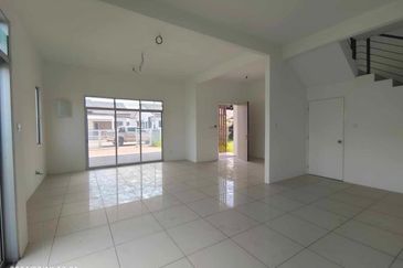 YARRA PARK WESTFIELD