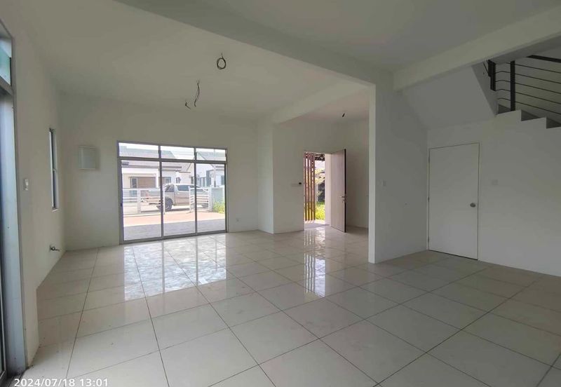 YARRA PARK WESTFIELD