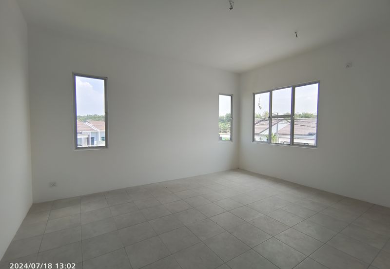 YARRA PARK WESTFIELD