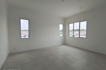 YARRA PARK WESTFIELD