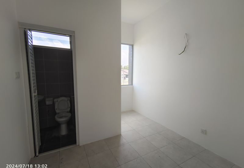 YARRA PARK WESTFIELD