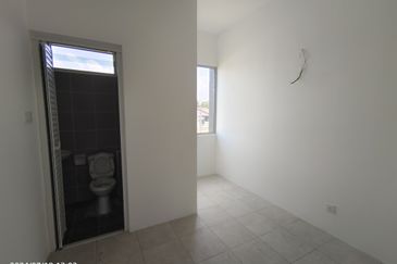 YARRA PARK WESTFIELD