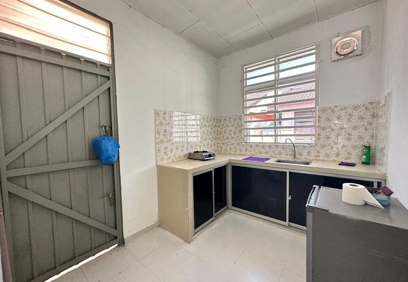 TAMAN KELISA RIA FASA 1