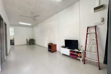 TAMAN KELISA RIA FASA 1