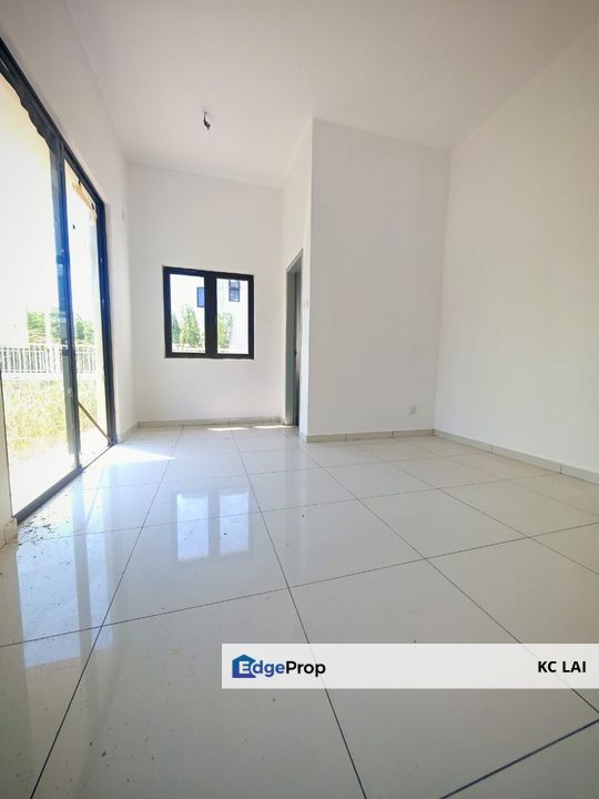 Corner - BANDAR AINSDALE FASA 3B (TENANG), Seremban, Negeri Sembilan, Negeri Sembilan, Seremban