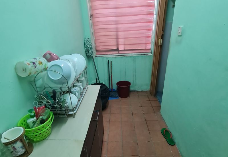 Oakland Commercial Centre