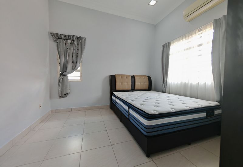 PARK AVENUE (SEREMBAN 2)