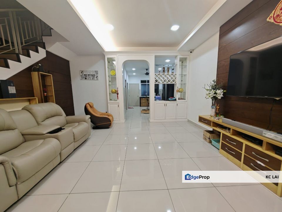 Beautiful Renovated - BANDAR AINSDALE, Seremban, Negeri Sembilan - Double Storey Terrace - For Sale, Negeri Sembilan, Seremban