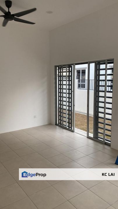 Gated Guarded - Iringan Bayu, Seremban, Negeri Sembilan - Single Storey Semi D - For Rent, Negeri Sembilan, Seremban