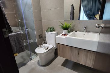 BLISS Service Residence (Bayu Gasing)