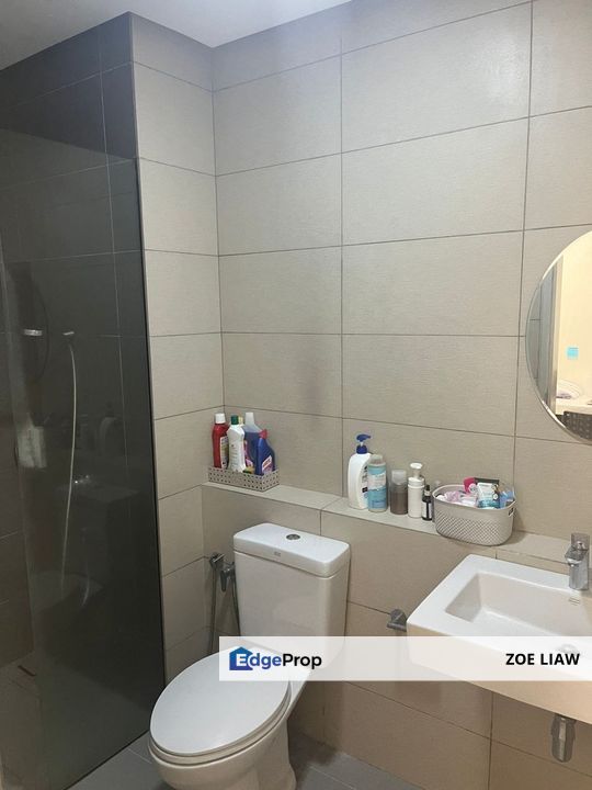 Modern Condominium at Paloma Metropark Subang , Selangor, Subang Jaya