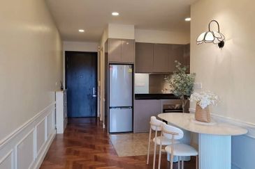 Hot Deal Residency V Condominium For Rent.