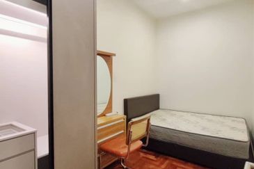 Hot Deal Residency V Condominium For Rent.