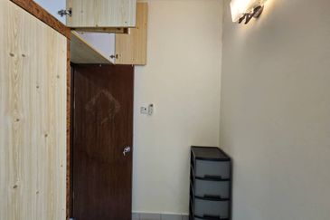 Pearl Point Condominium