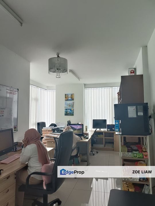 Plaza Azalea 1388sf Soho Service Residence For Sale in Section 14., Selangor, Shah Alam
