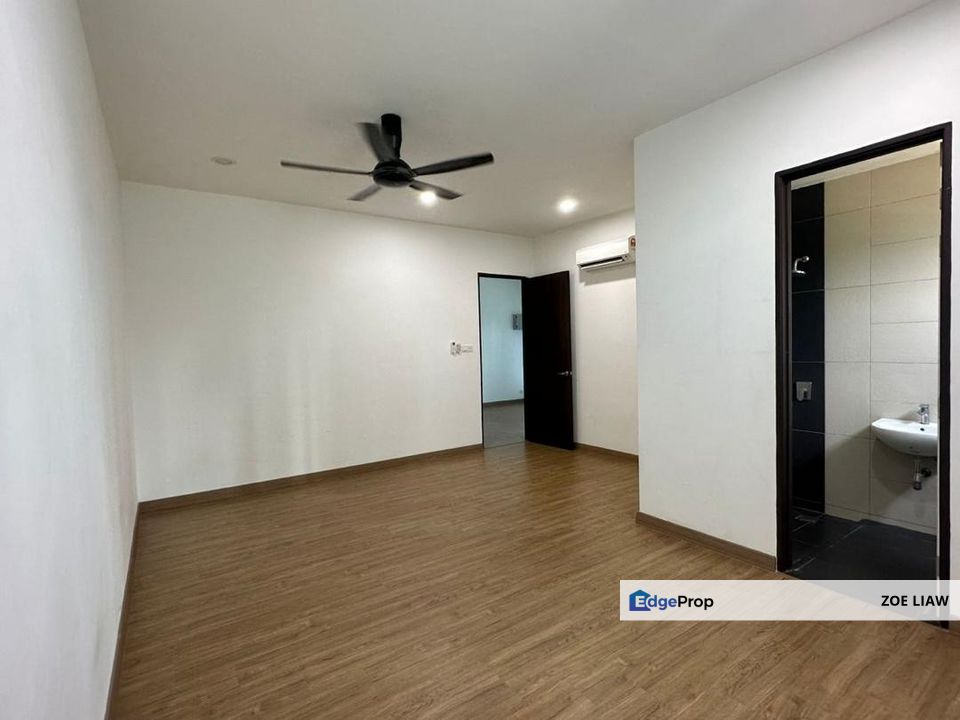 3 Storey Semi-D Saujana Heights for Rent Rm3600. Gated and Guarded., Selangor, Kajang