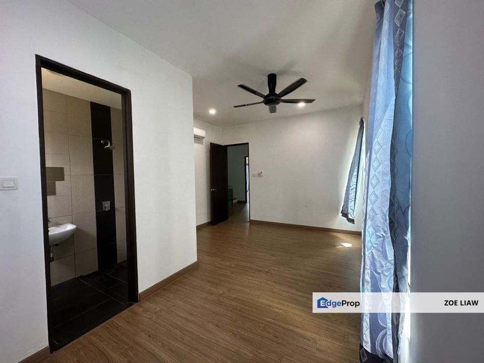 3 Storey Semi-D Saujana Heights for Rent Rm3600. Gated and Guarded., Selangor, Kajang
