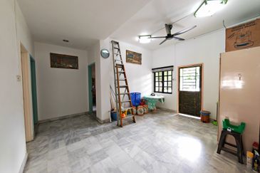 SL 8, Bandar Sungai Long