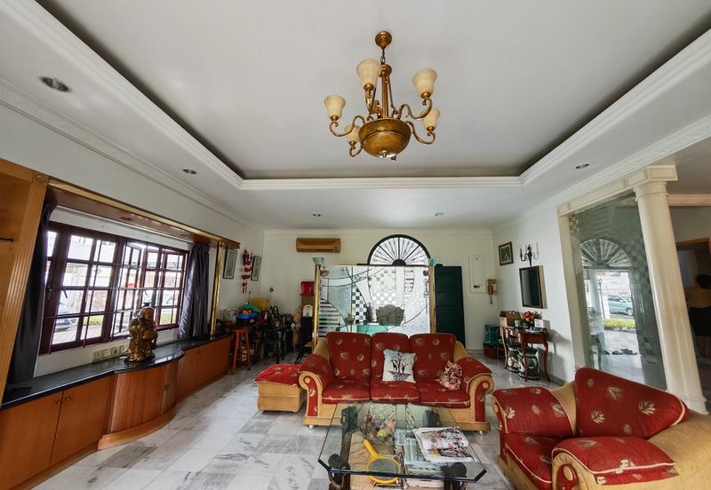 SL 8, Bandar Sungai Long