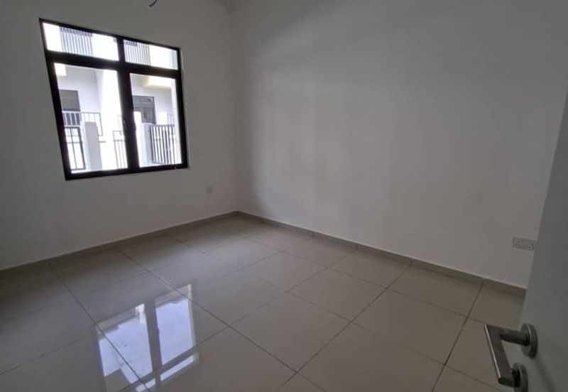 Suadamai, Bandar Tun Hussein Onn