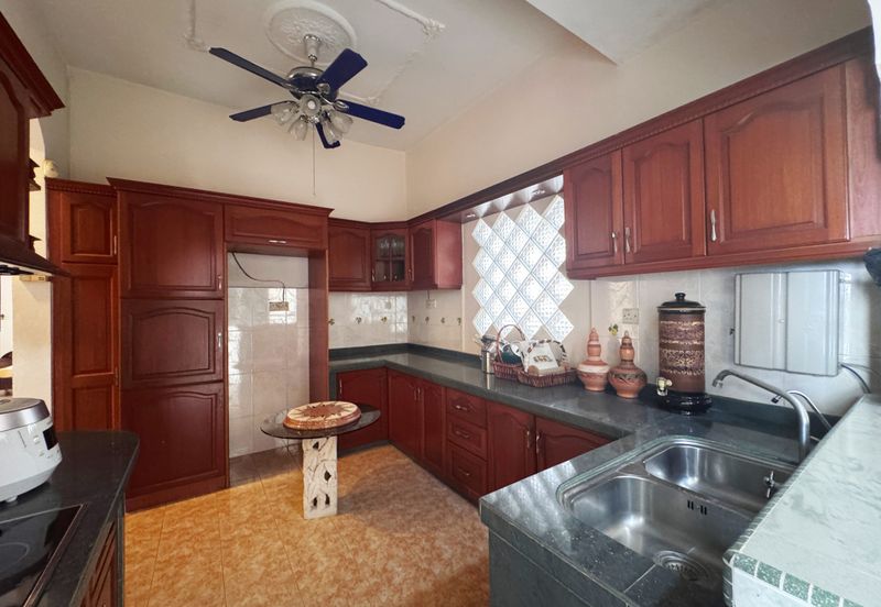 Bandar Tun Hussein Onn