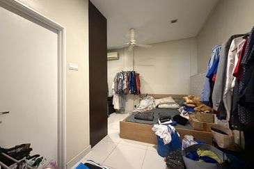 Avenue 6, Bandar Tun Hussein Onn