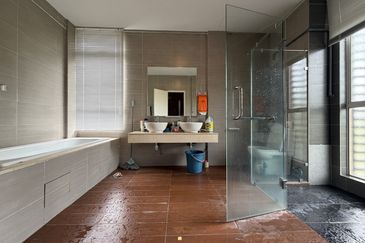 Avenue 6, Bandar Tun Hussein Onn