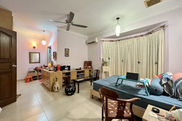 Bandar Tun Hussein Onn