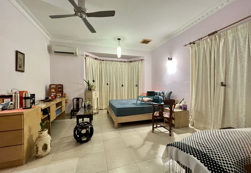 Bandar Tun Hussein Onn