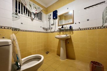 Bandar Tun Hussein Onn