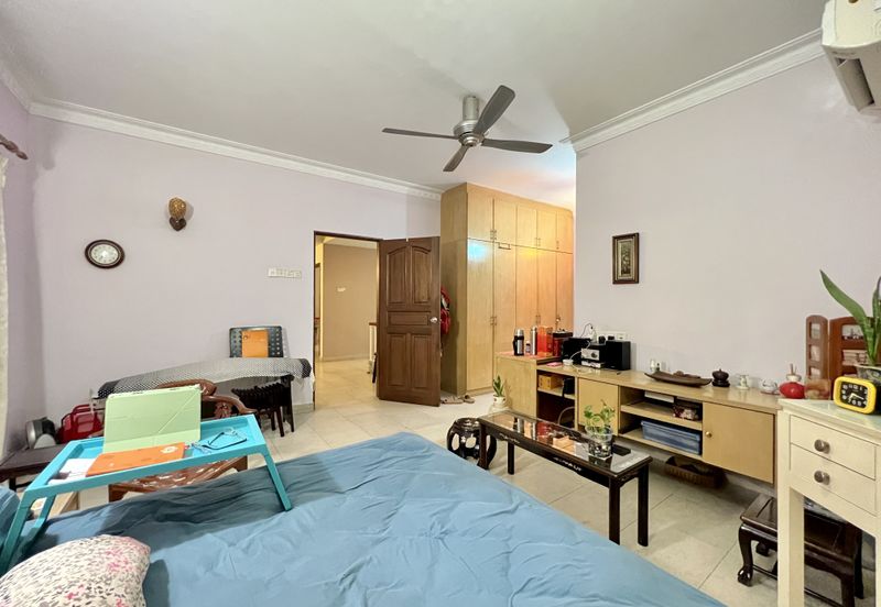 Bandar Tun Hussein Onn