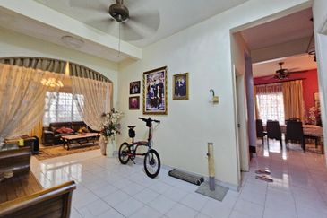 Bandar Tun Hussein Onn