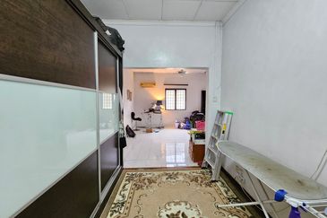 Bandar Tun Hussein Onn