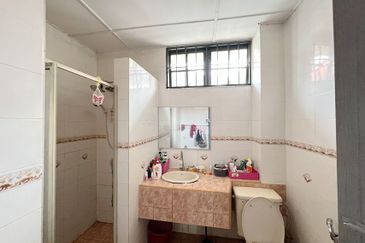 Bandar Tun Hussein Onn