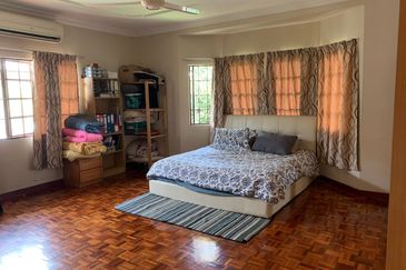 Bandar Tun Hussein Onn