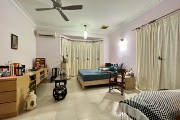 Bandar Tun Hussein Onn