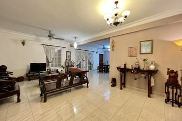 Bandar Tun Hussein Onn