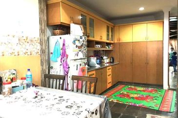 Jalan Suasana, Bandar Tun Hussein Onn