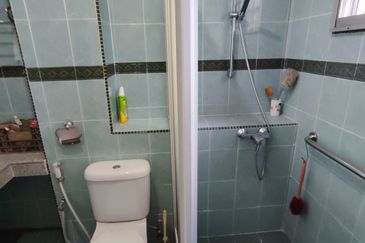 Bandar Tun Hussein Onn