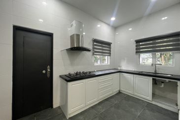 Bandar Tun Hussein Onn