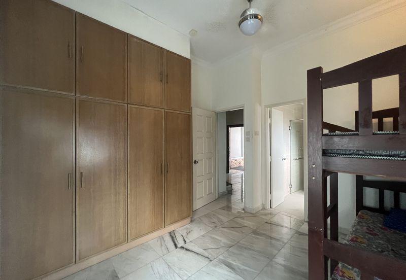 Bandar Tun Hussein Onn