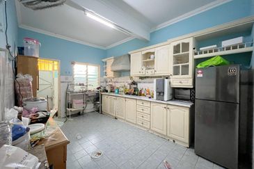 Bandar Tun Hussein Onn