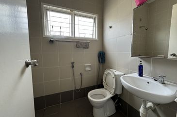 Bandar Tun Hussein Onn