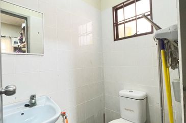 Bandar Tun Hussein Onn