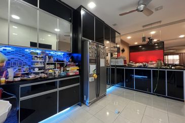 Bandar Tun Hussein Onn