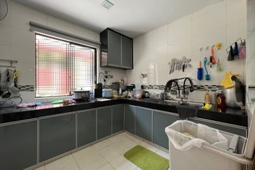 Bandar Tun Hussein Onn