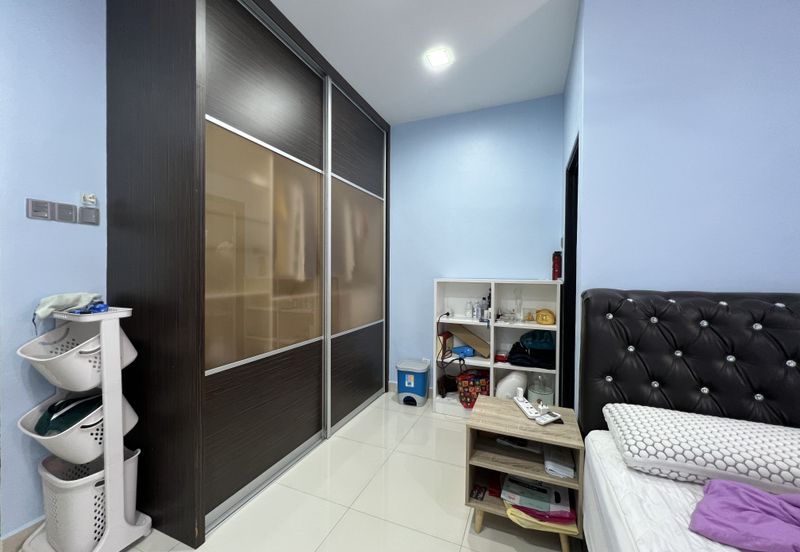 Bandar Tun Hussein Onn