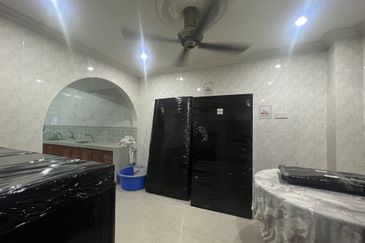 Bandar Tun Hussein Onn